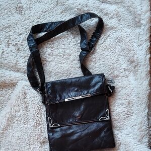 Sleek Brown Leather Crossbody Bag - Adjustable Strap